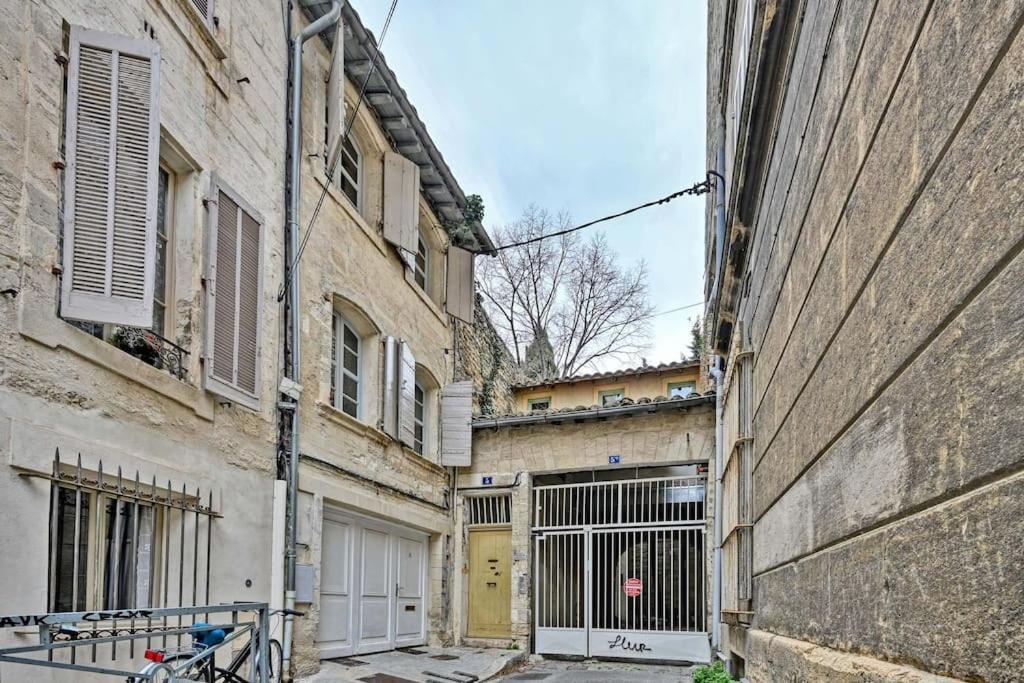 La Bulle - Parking Gratuit En Souterrain - 2 Mins Du Palais Des Papes - Clim Ac - Wifi Apartamento Avinhão Exterior foto